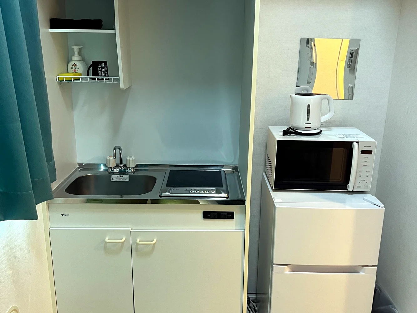 Compact kitchenette